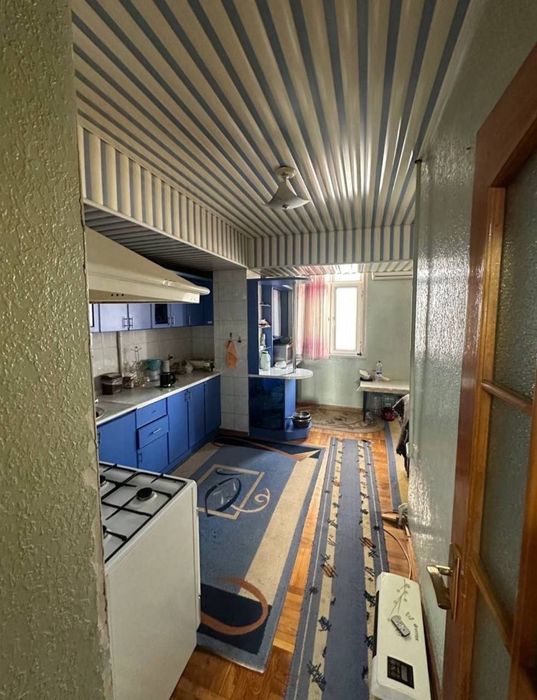 Продается 4х комнатная ул.Бобура