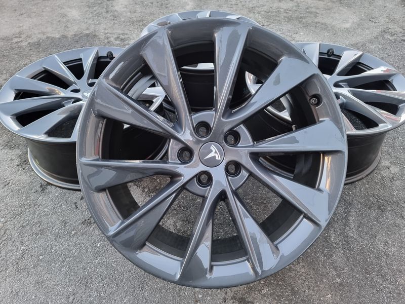 21цола 5x120 Tesla S,Тесла S 4бр Оригинални