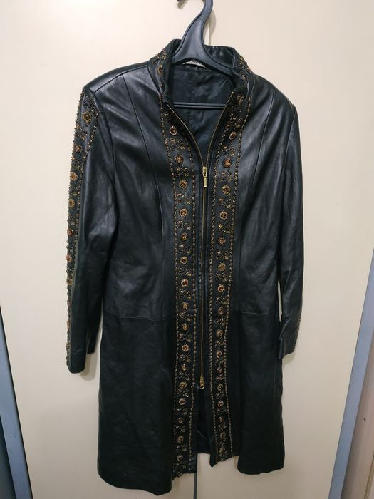 Кожаный плащ женский