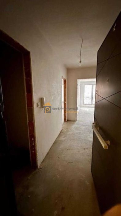 Продава се Двустаен апартамент в Пловдив, Христо Смирненски - 73 кв.м за 1651 €/кв.м - Снимка #3