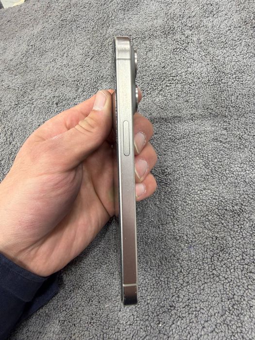 Iphone15 p.max karopka,hamma narsasi bor