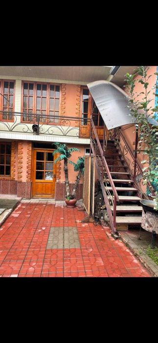 Продаю дом с бизнесом, 1 линия в доль дороги Тоштурма Богишамол 260