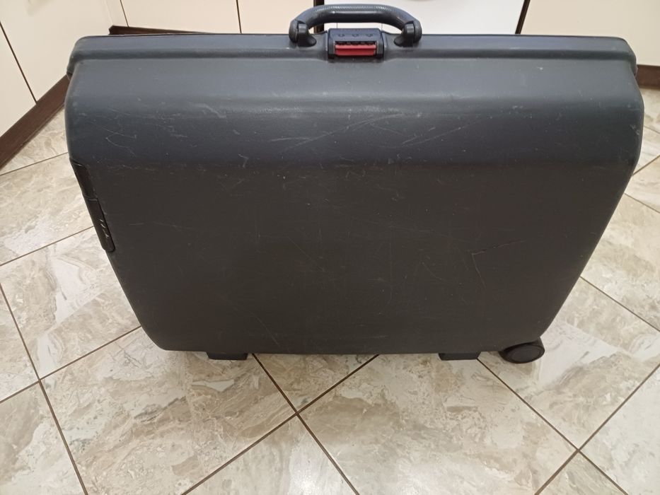 Голям куфар Samsonite