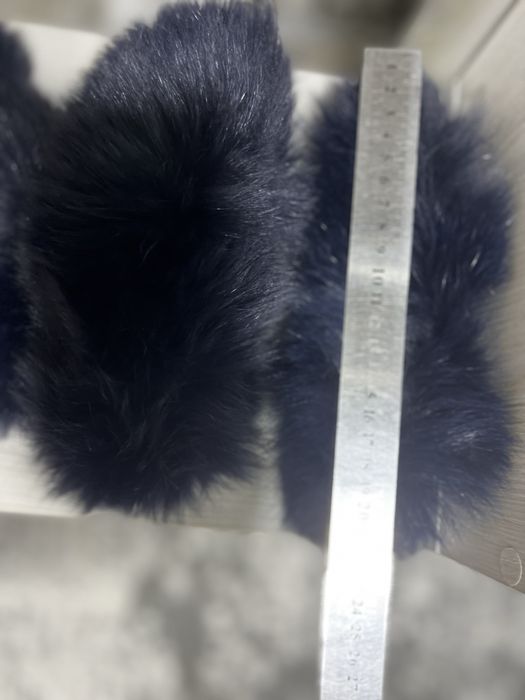 Меховые воротники из натулальноги песца, разного размера и цвета .