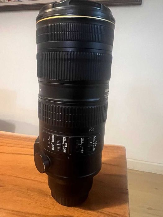 AF-S NIKKOR 70-200mm f/2.8E FL ED VR