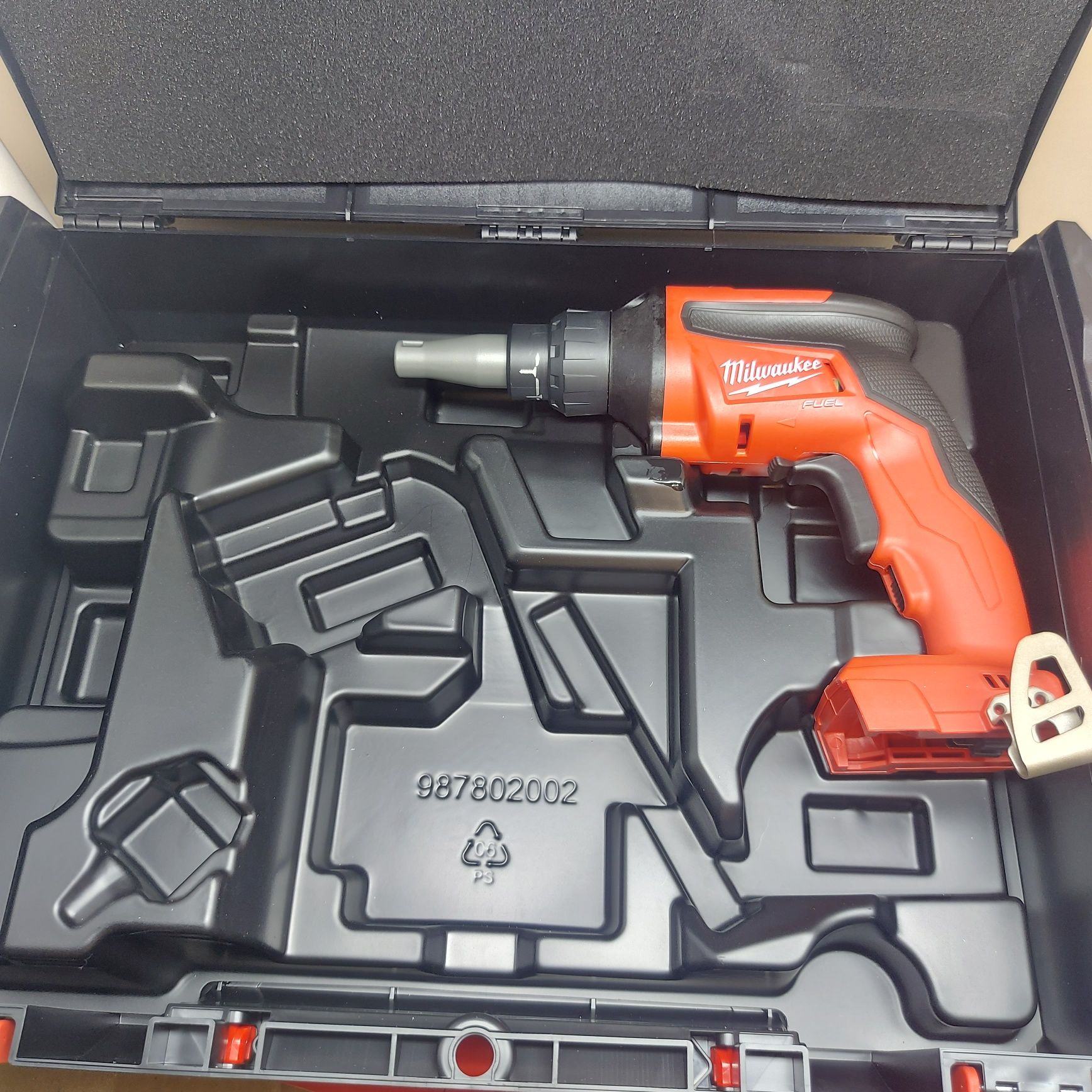 Акумулаторен винтоверт за гипсокартон Milwaukee FUEL M18 FSG-0X