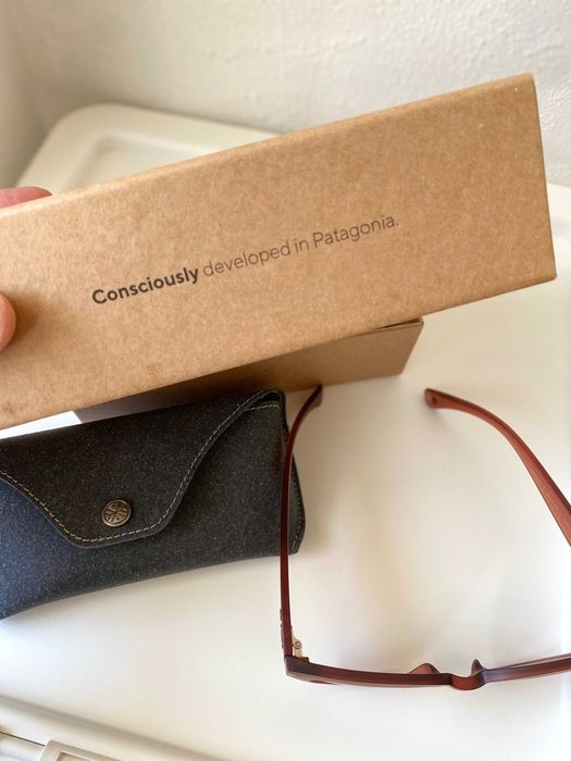 Нови слънчеви очила KARÜN с калъф от естествена кожа