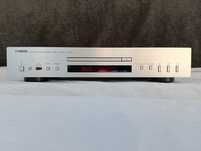 Yamaha CD-S300 (CD,USB,MP3 player)