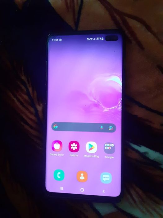 Vând samsung s10+