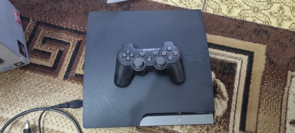 Продам приставку SONY PS3