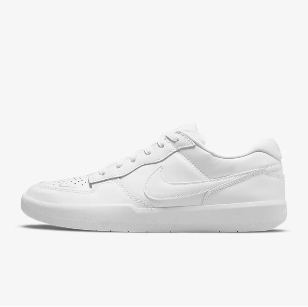 Nike оригинал 100% .