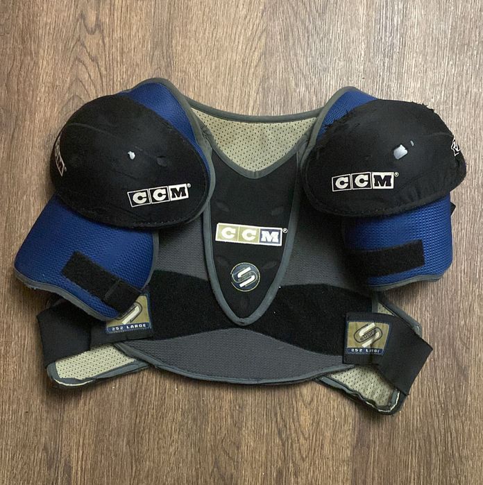 Хоккейный нагрудник