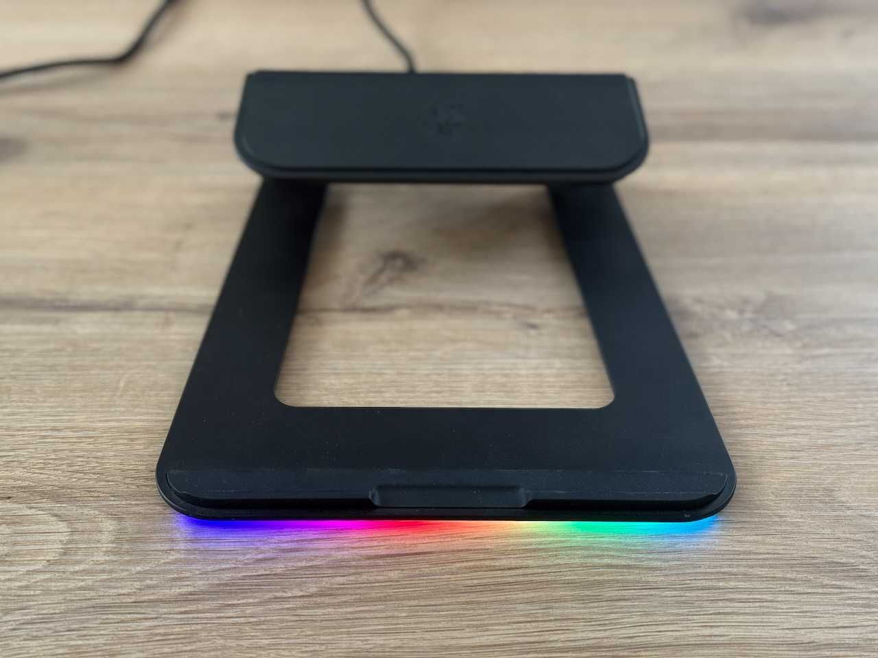 Razer Laptop Stand Chroma - поставка за лаптоп