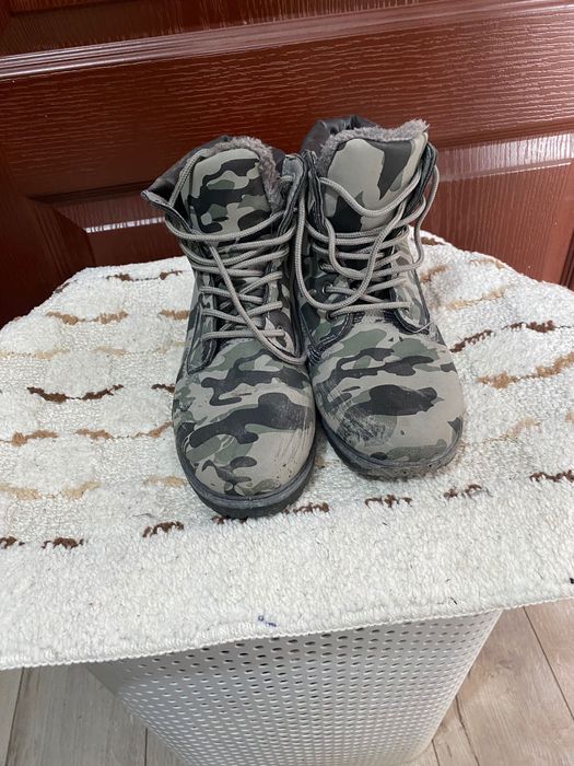 Топли зимни боти