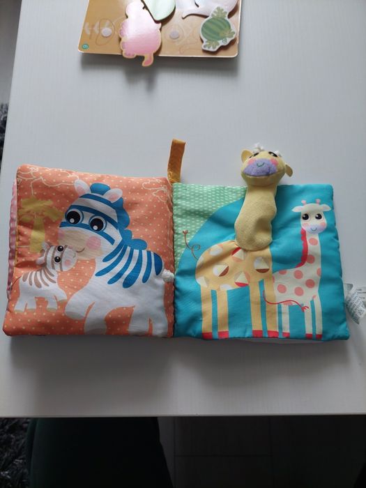 Carte senzoriala pentru bebelusi Chicco