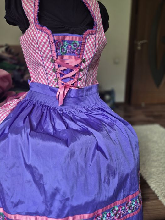 Dirndl rochita bavareza C&A oktoberfest 40