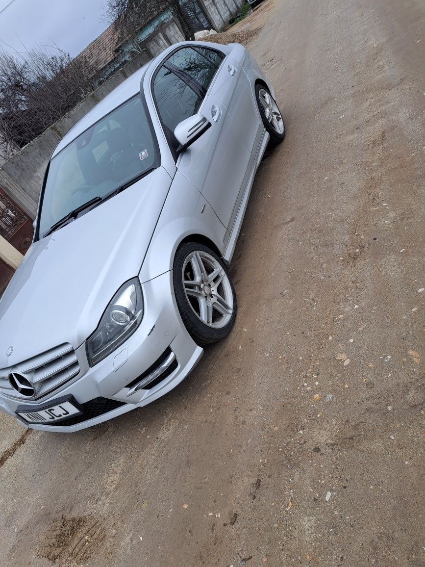 Dezmembrez mercedes c class, w204,motor 2.2 om51,amg,faruri ils