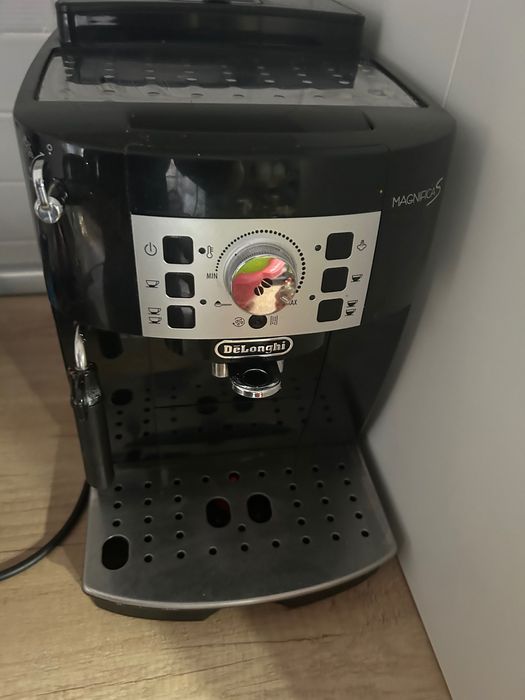 Expressor automat De’Longhi Magnifica S