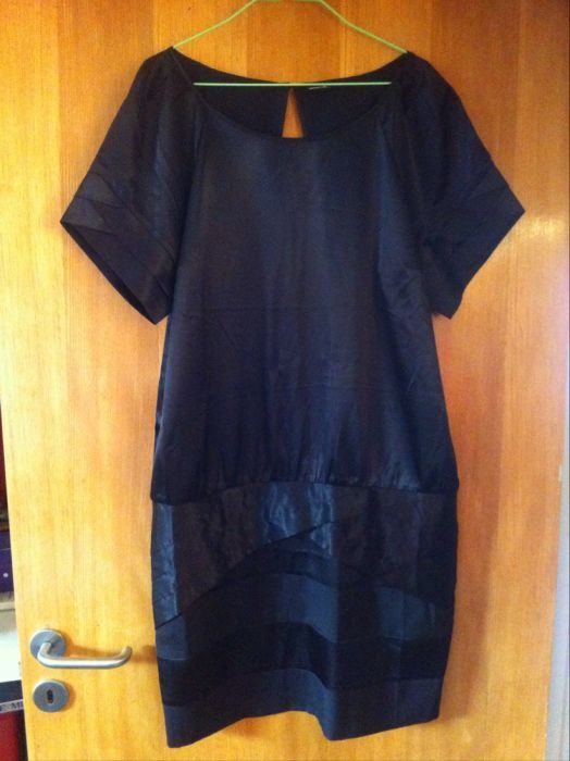 rochie neagra Gina Tricot