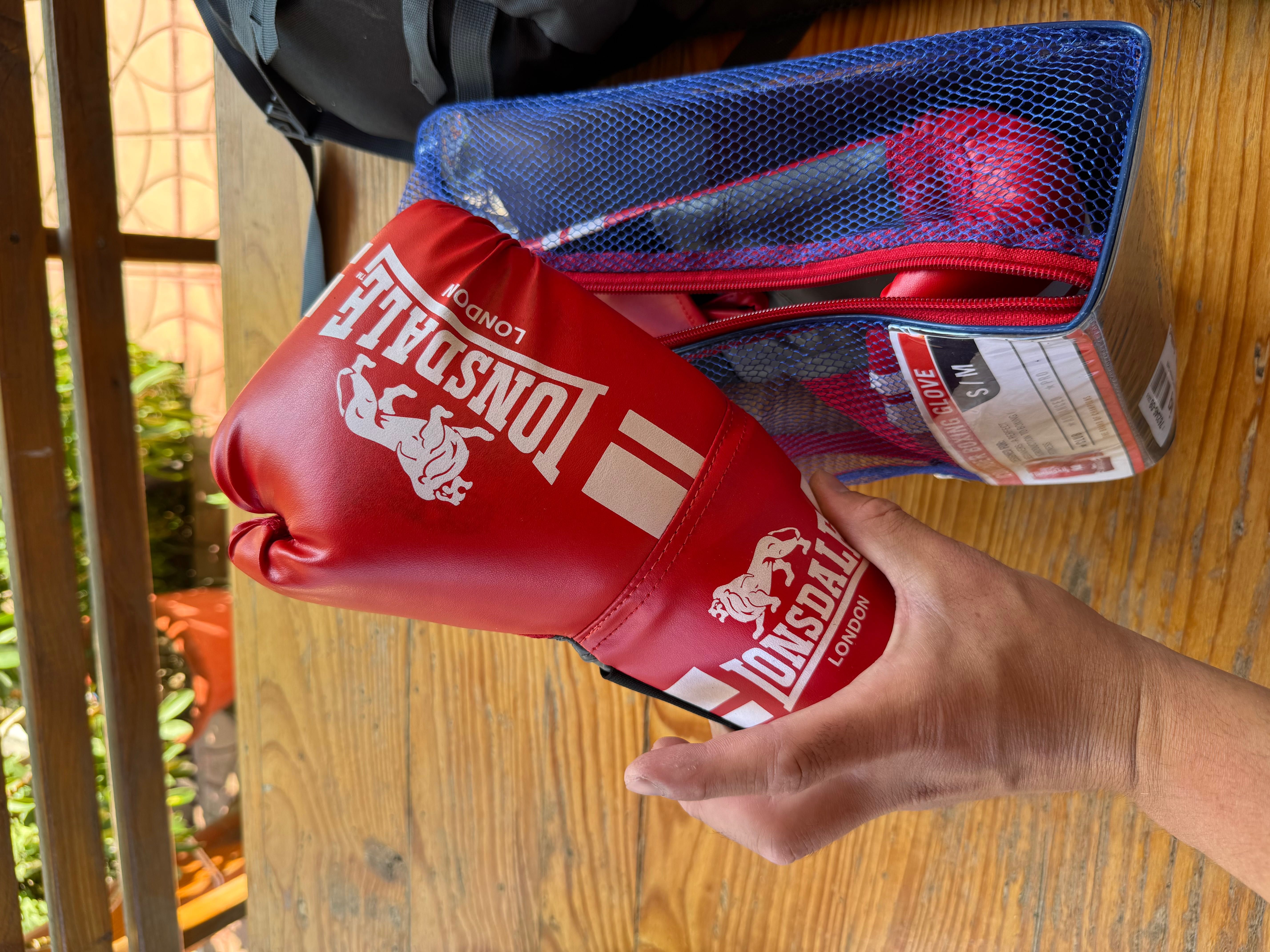 Боксови ръкавици - LONSDALE и EVERLAST. Чисто нови !