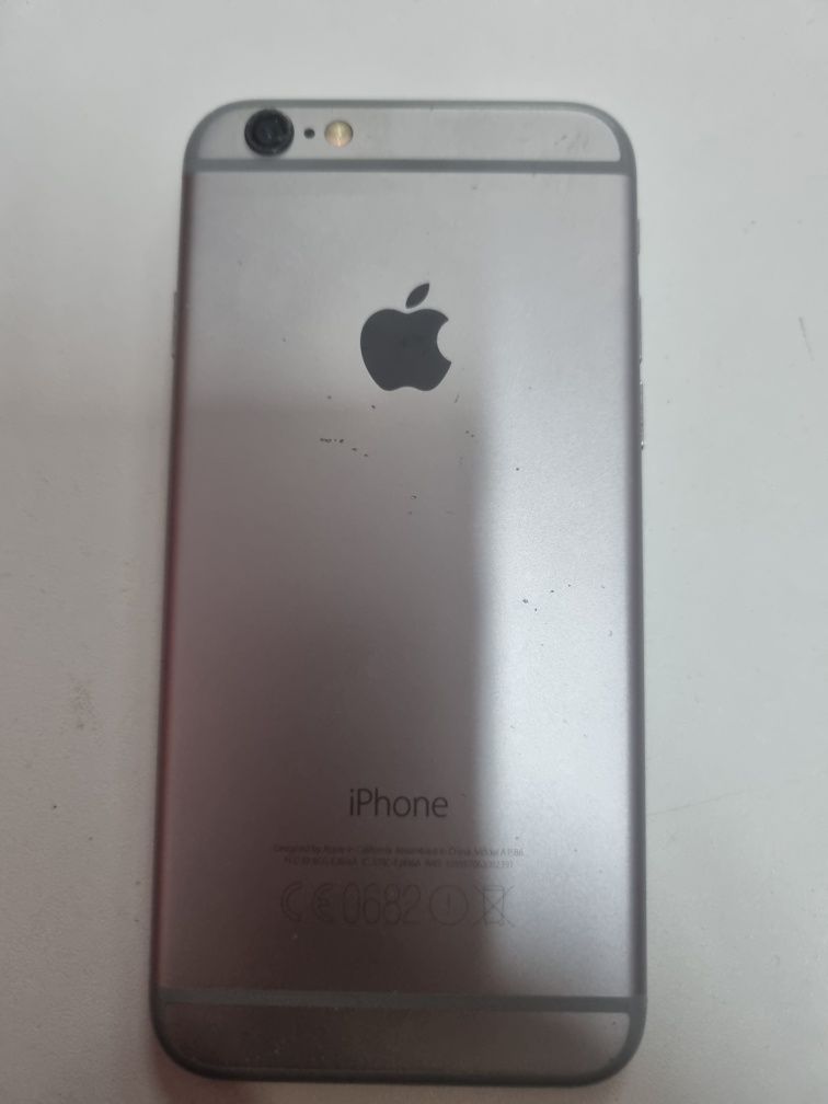 Продам    Apple 6