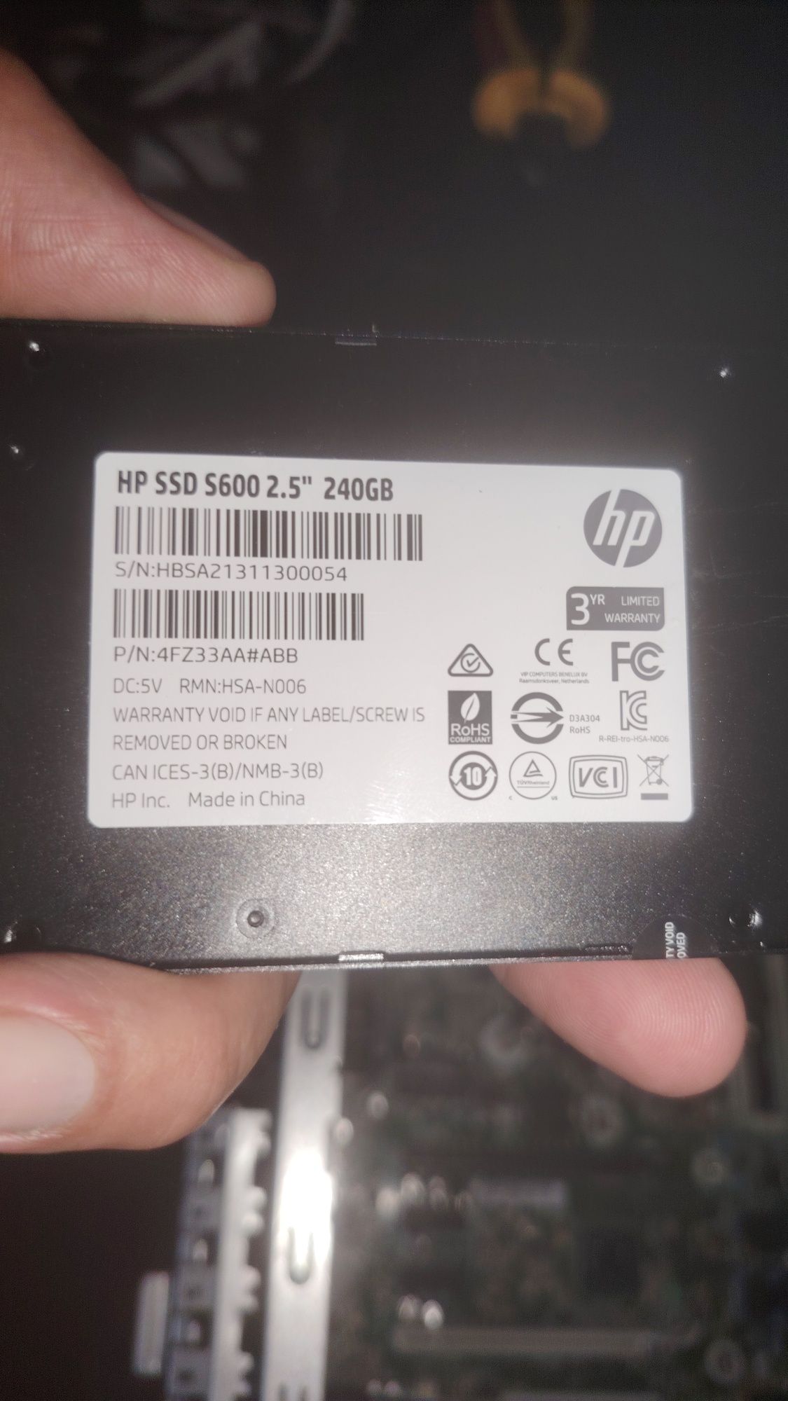 Se vinde toate la un loc plus o tastatura