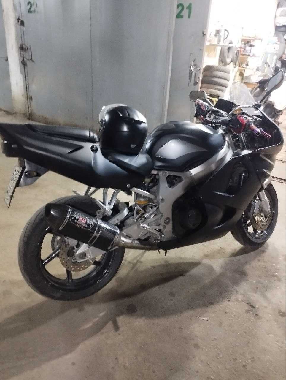 Продам свой мотоцикл Honda cbr 919