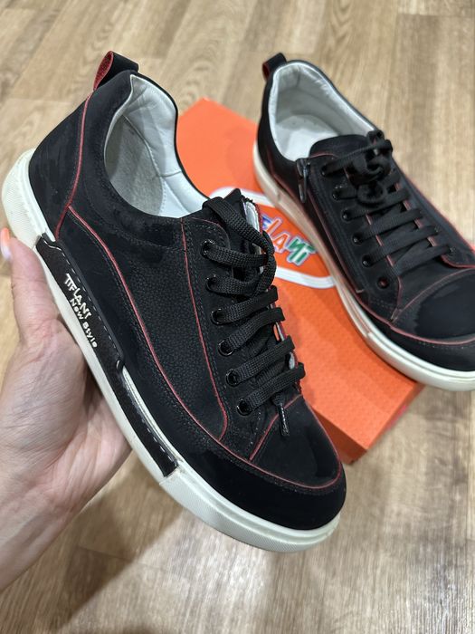 Фирменные кеды Tiflani 37 размер