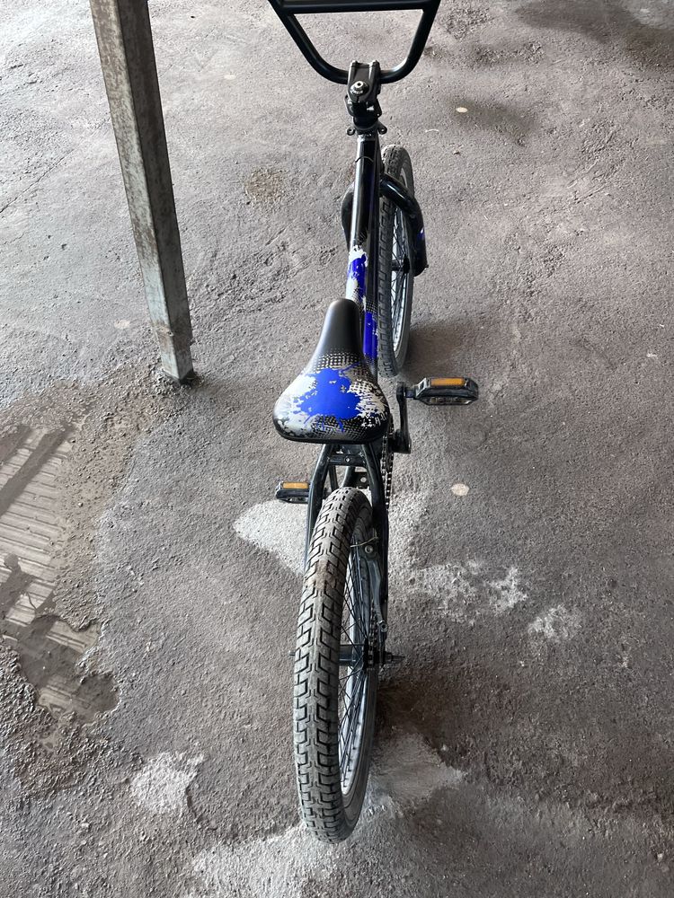 Почти новый бмхх