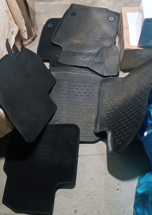 Продам коврики для Фольксваген Поло