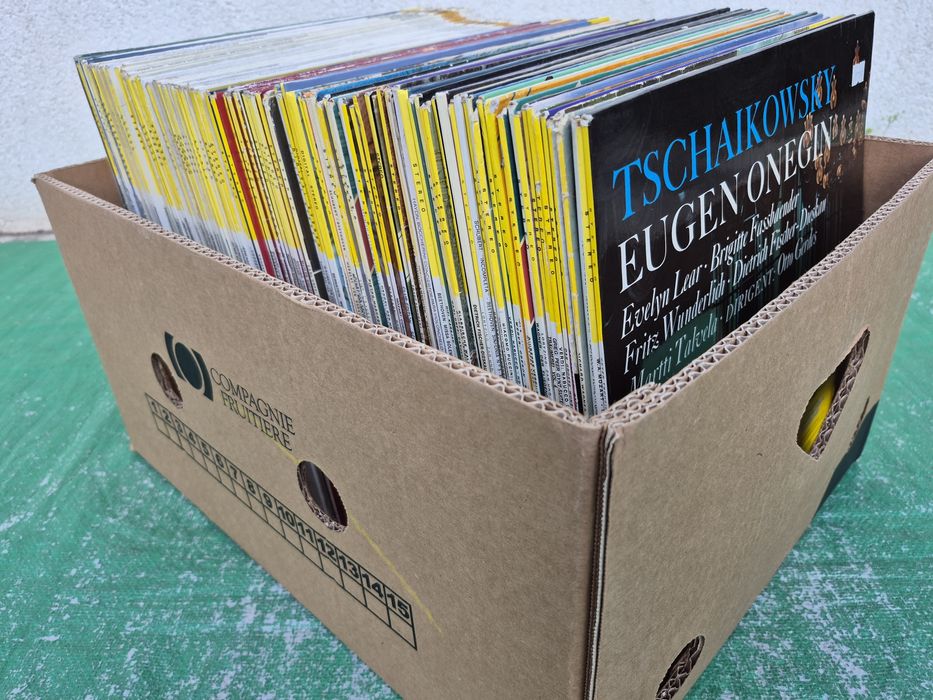 Vând 100lp Discuri Vinil muzică clasică & usoara mixta,Emi,Deutsche