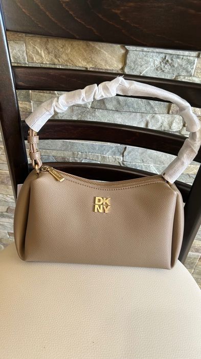Оригинална чанта DKNY