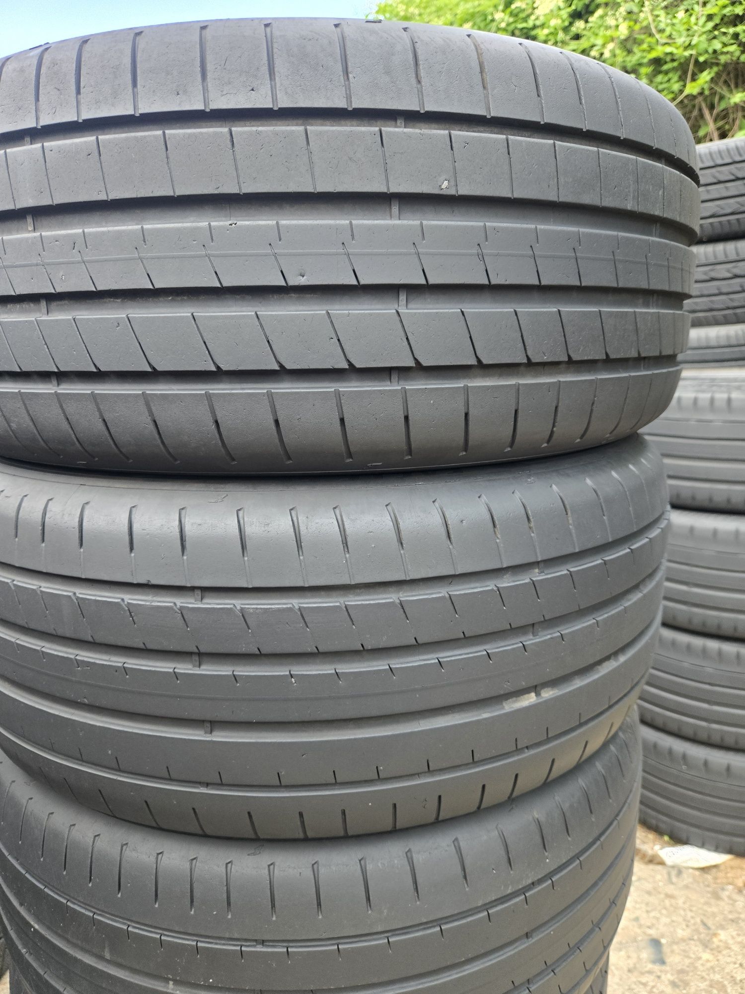 4бр 225 45 17 Goodyear летни.