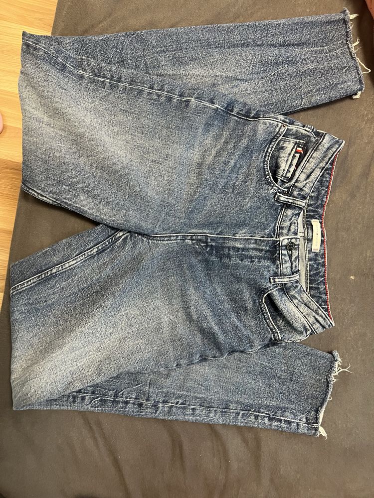 Дънки Dolce & Gabanna и Tommy Hilfiger нови