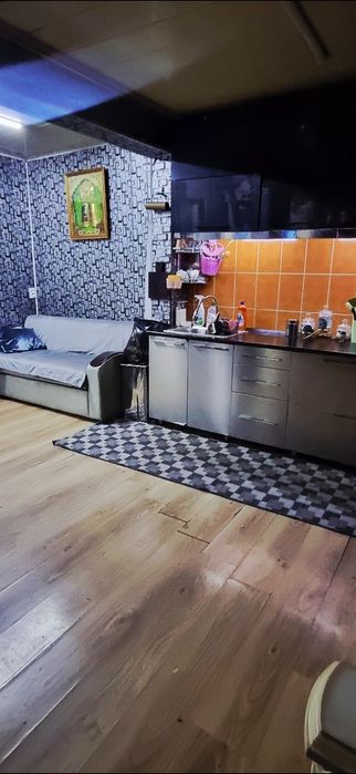 Продажа 4-х ком,Квартира,в джизаке.