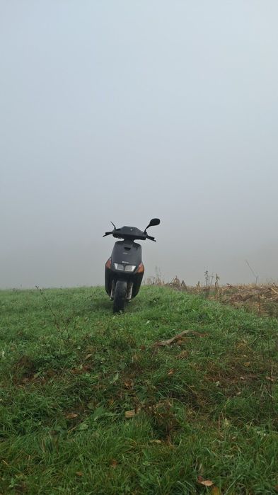 Vând scuter aprilia