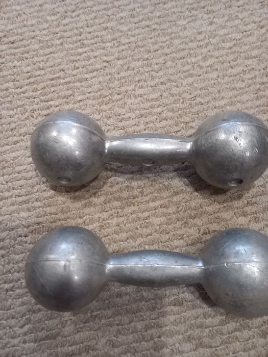 Продам гантели дюралевые