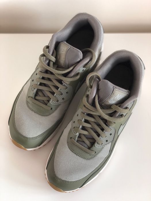 NIKE WMNS AIR MAX 90 - Medium Olive/ Dark Stucco 37.5 (4)