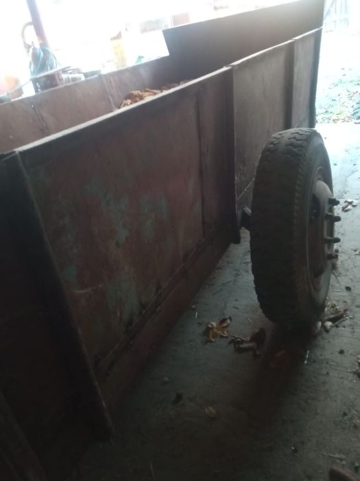Vând remorcă pentru tractor