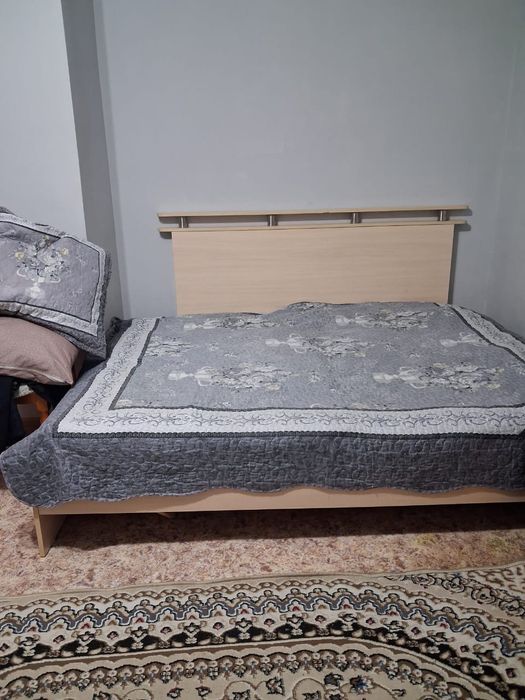 Продам спальный кровать + матрас