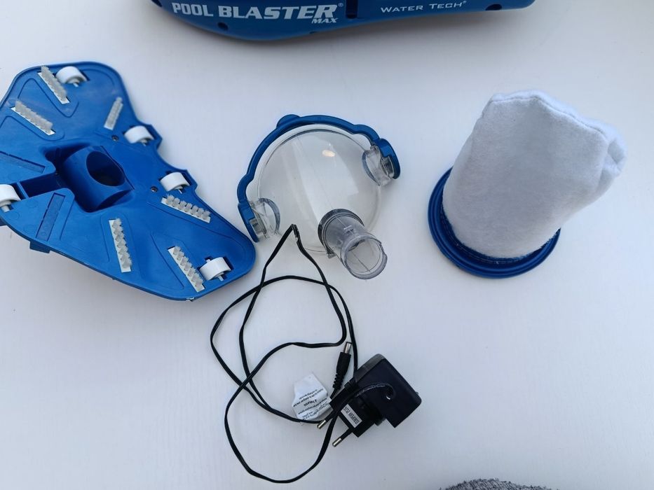 Pool blaster max CG