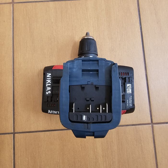 Masina de gaurit/însurubat professionala Bosch GSB 18V-21