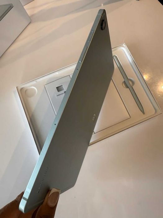 Samsung Tab s9 FE Mint