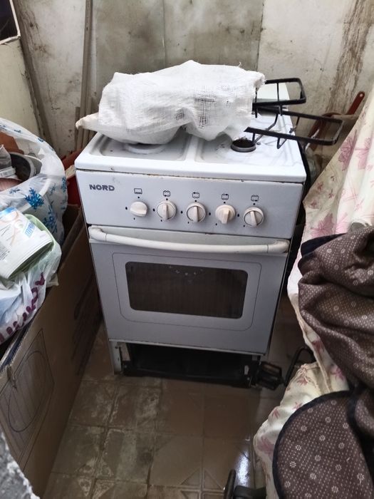 Продам не дорога газ плиту