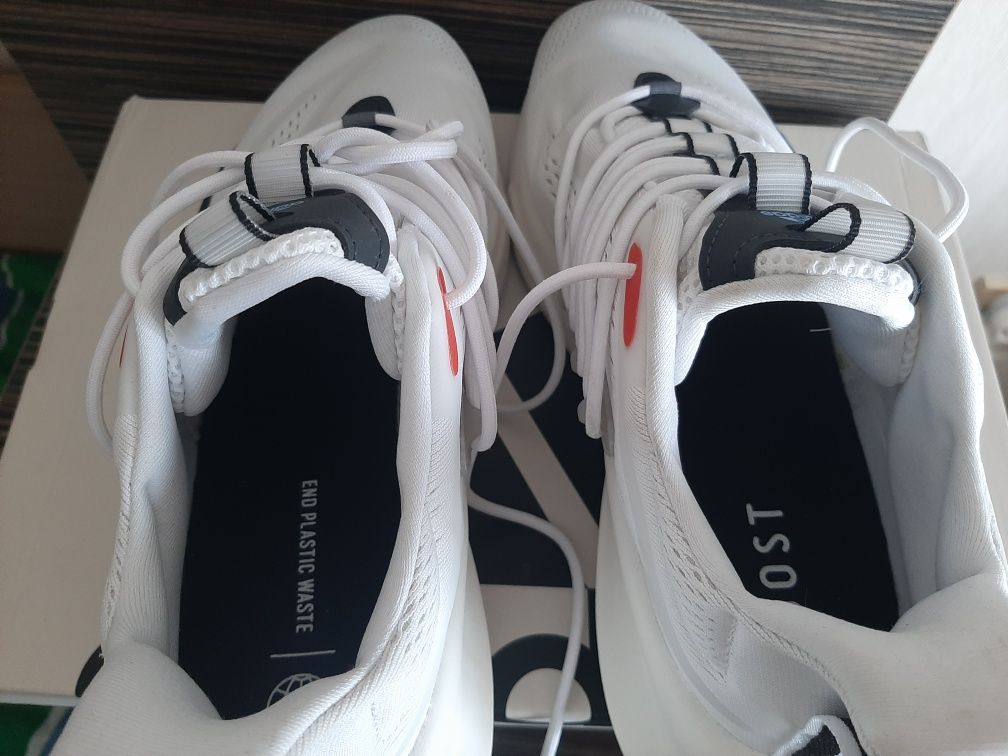 Сникърси adidas Alphaboost V1