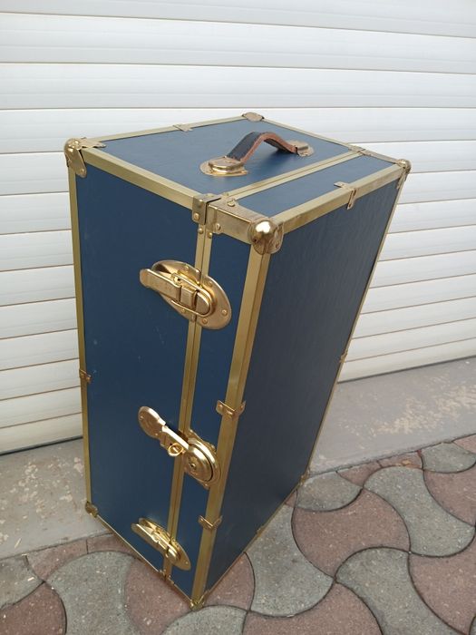 Ladă de zestre cu cheie