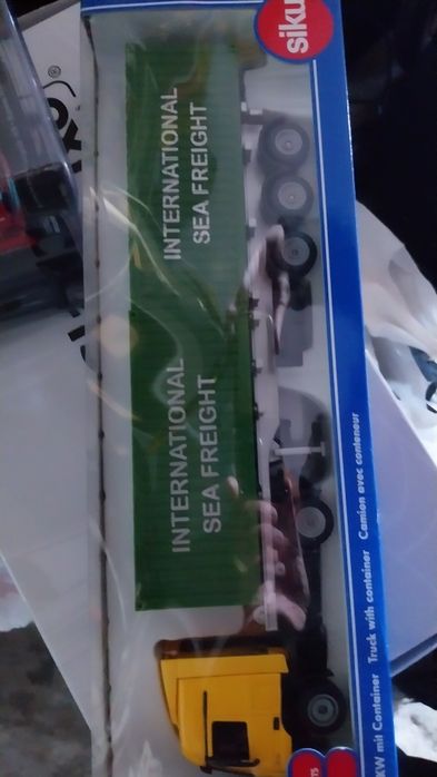 КАМИОНИ 1.50 трактор