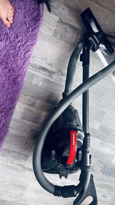 Продам пылесос SAMSUNG нерабочий