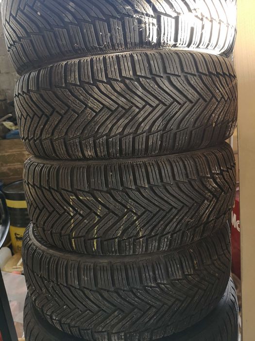 225/45/17  Michelin ALPIN 6