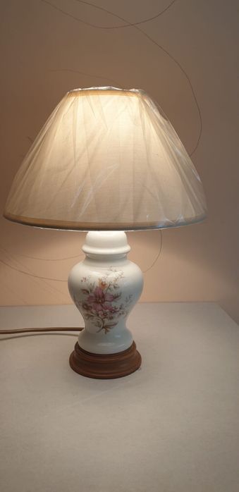 Accesoriu decorațiune lampa vintage colectie portelan Anglia 1970